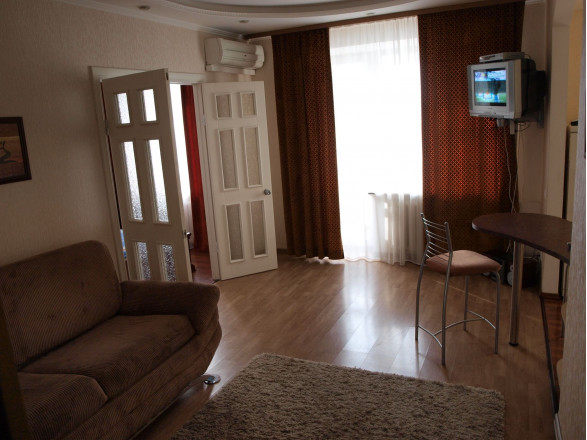 2-кімнат. квартира в Київ, Большая Васильковская 118